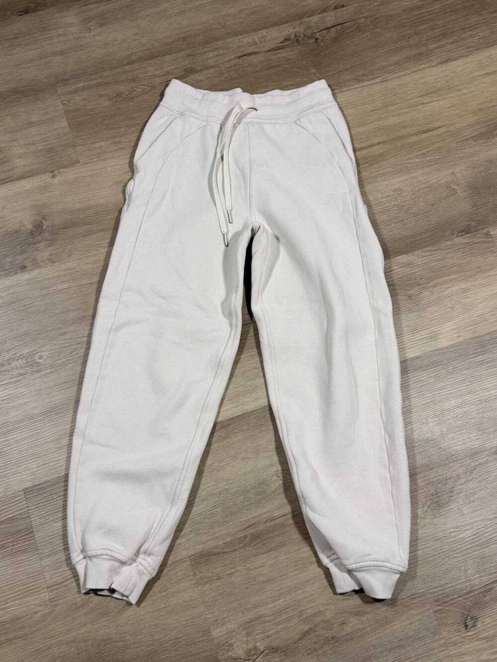 Lululemon Scuba High-Rise Jogger Sweatpants Womens Size 4 White Bone